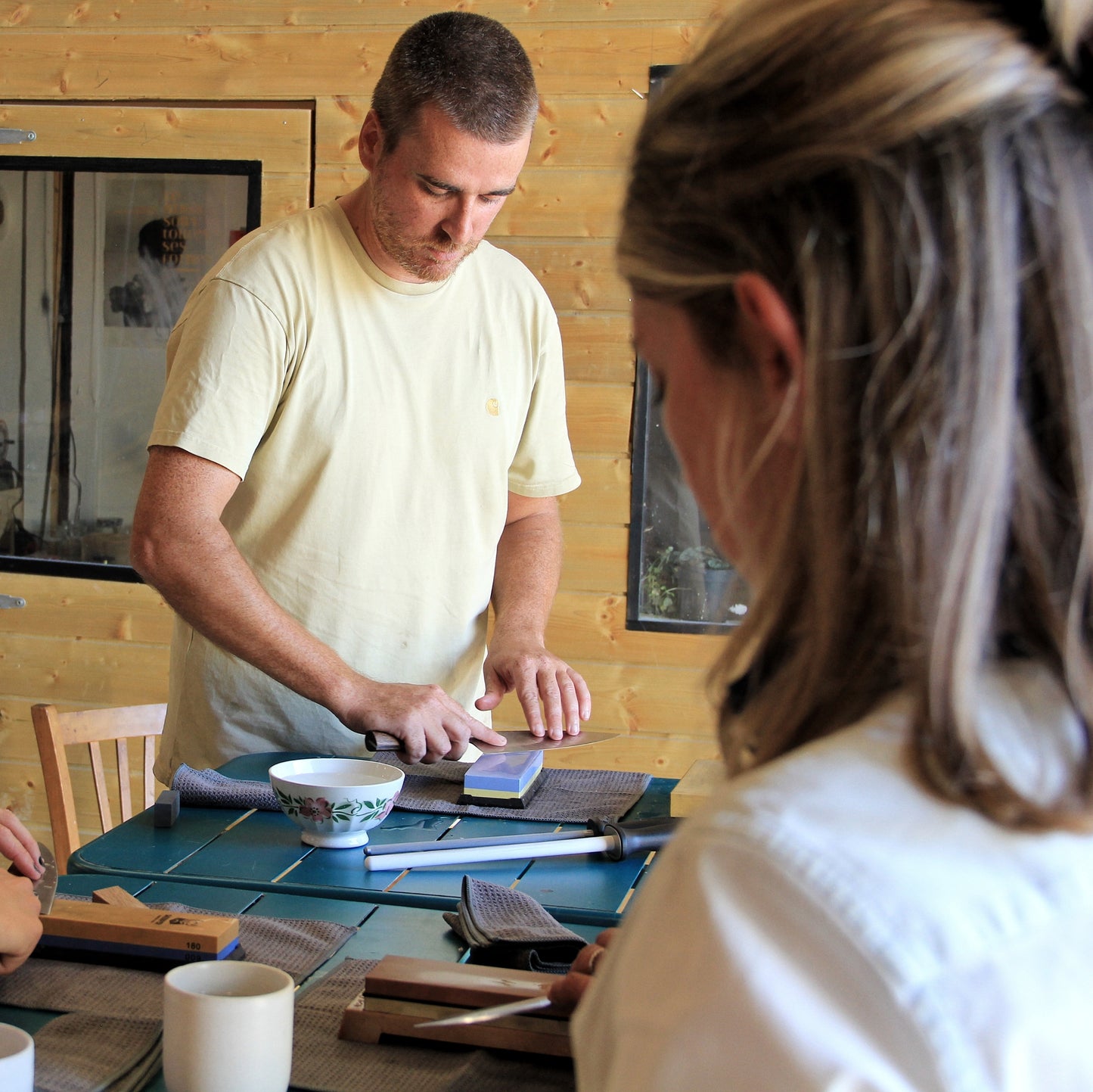 aiguisage pierre atelier artisanal geste